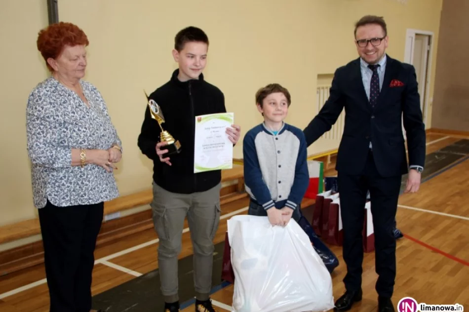 Uczniowie z Męciny zwycięzcami gminnego etapu Turnieju Wiedzy o Bezpieczeństwie w Ruchu Drogowym - zdjęcie 4