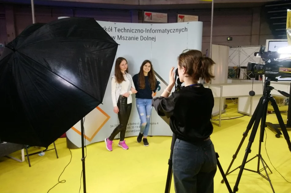 Prezentowali swoją ofertę na krakowskich targach edukacyjnych - zdjęcie 4