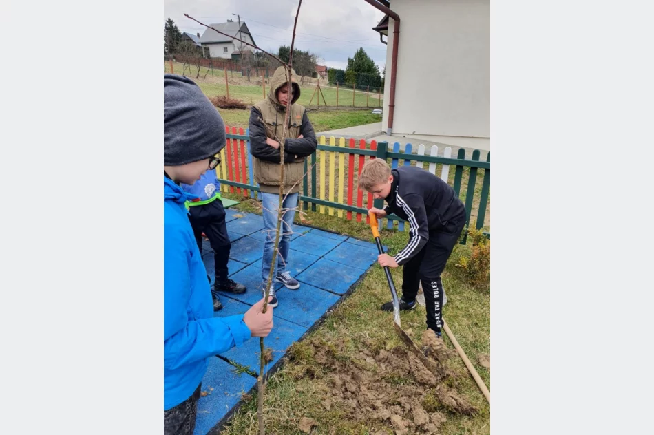 Uczniowie spędzili dzień pod znakiem ekologii - zdjęcie 6