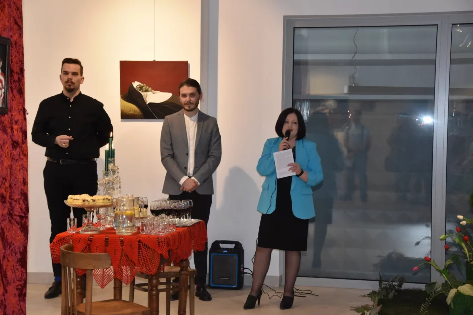 W czwartek 28 kwietnia w Miejskiej Galerii Sztuki odbył się wernisaż wystawy Damiana Wróbla pod tytułem ,,Uczta’’ - zdjęcie 2