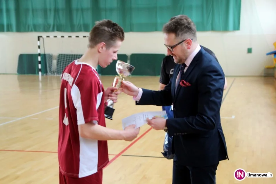 Chłopcy z Rupniowa najlepsi w piłce ręcznej! - zdjęcie 3