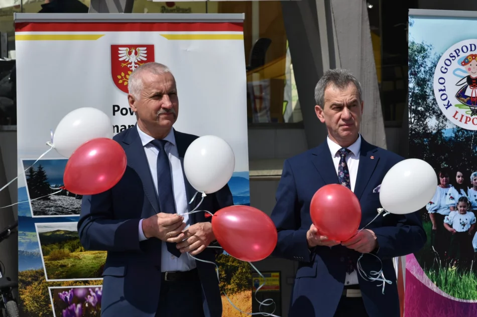 Biało-czerwone niebo nad Limanową - zdjęcie 10