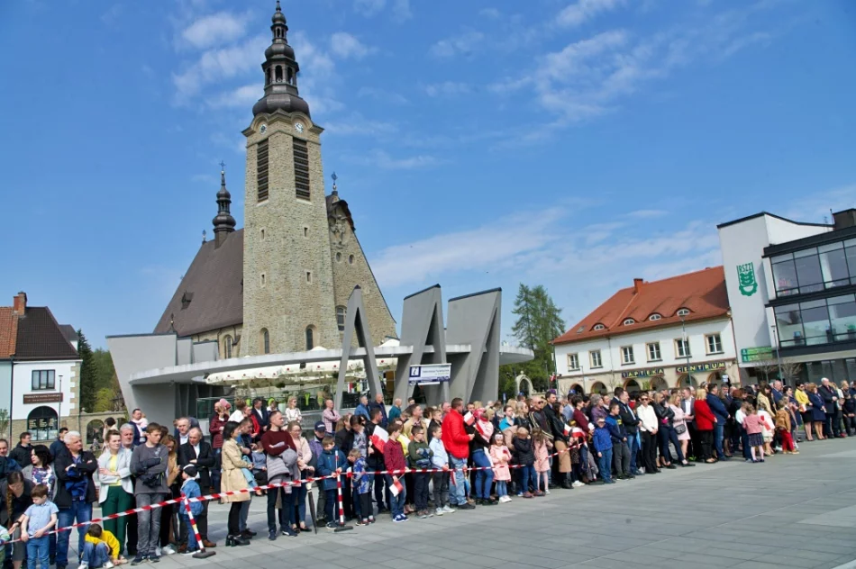 "Możemy zobaczyć co się dzieje, gdy kraj nie jest wystarczająco silny" - zdjęcie 4