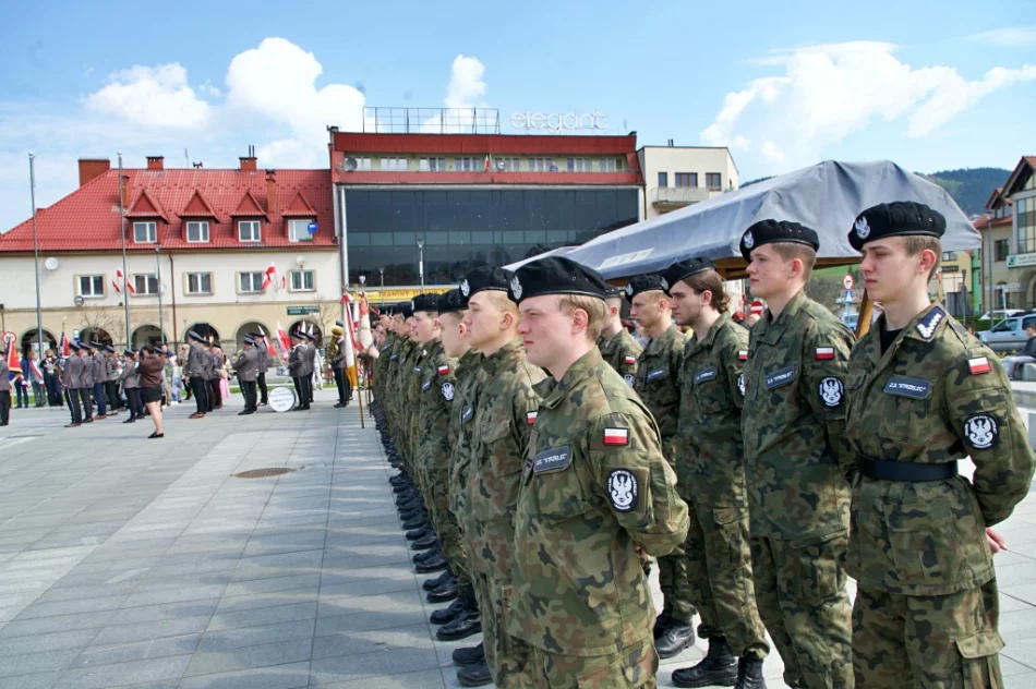 "Możemy zobaczyć co się dzieje, gdy kraj nie jest wystarczająco silny" - zdjęcie 9
