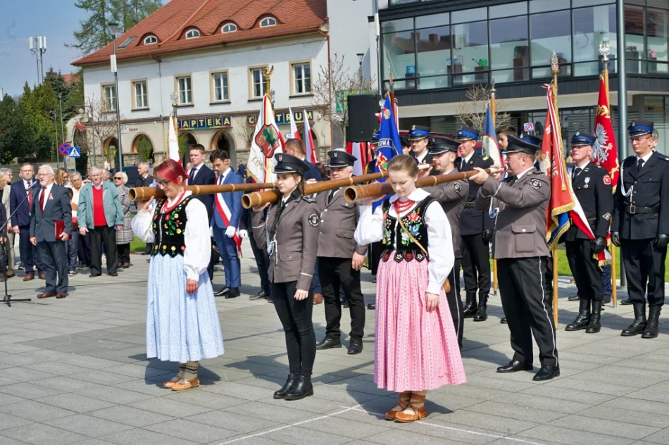 "Możemy zobaczyć co się dzieje, gdy kraj nie jest wystarczająco silny" - zdjęcie 20