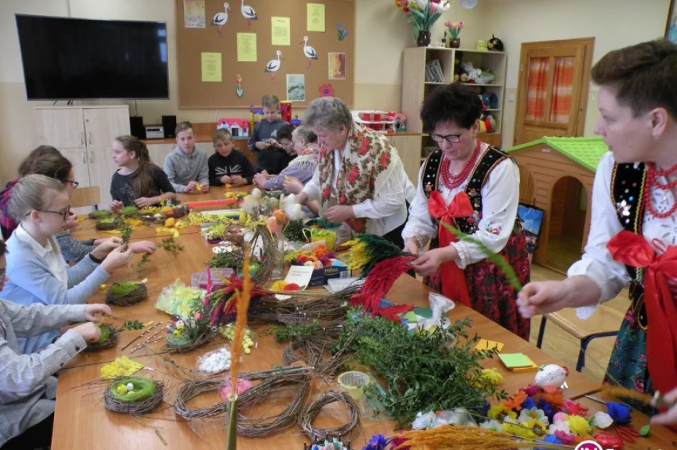 KGW Łososina Górna z warsztatami w ZSP nr 4 w Limanowej - zdjęcie 3