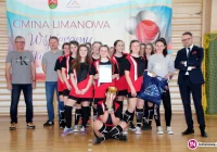 Dziewczęta z Rupniowa nowymi mistrzyniami piłki ręcznej - zdjęcie główne