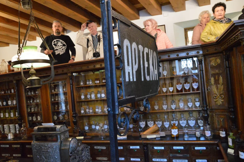 Mieszkańcy Limanowszczyzny zwiedzali perłę Podkarpacia - zdjęcie 8