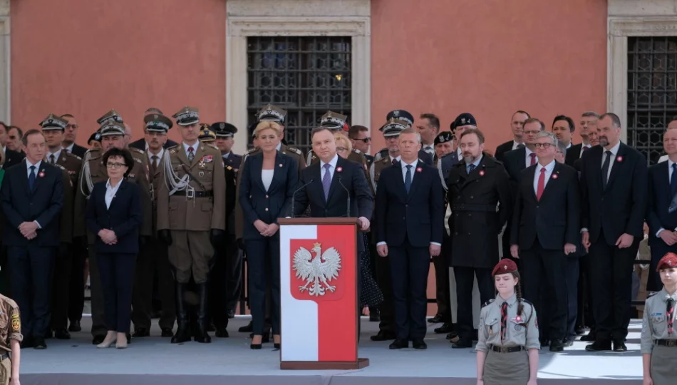 Prezydent: na stole między Polakami i Ukraińcami często leżała broń, teraz został położony chleb - zdjęcie 1