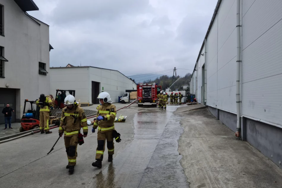 Pożar dużego magazynu z materiałami palnymi - scenariusz - zdjęcie 5