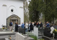 Przez trzy godziny zwiedzali nekropolię - zdjęcie główne