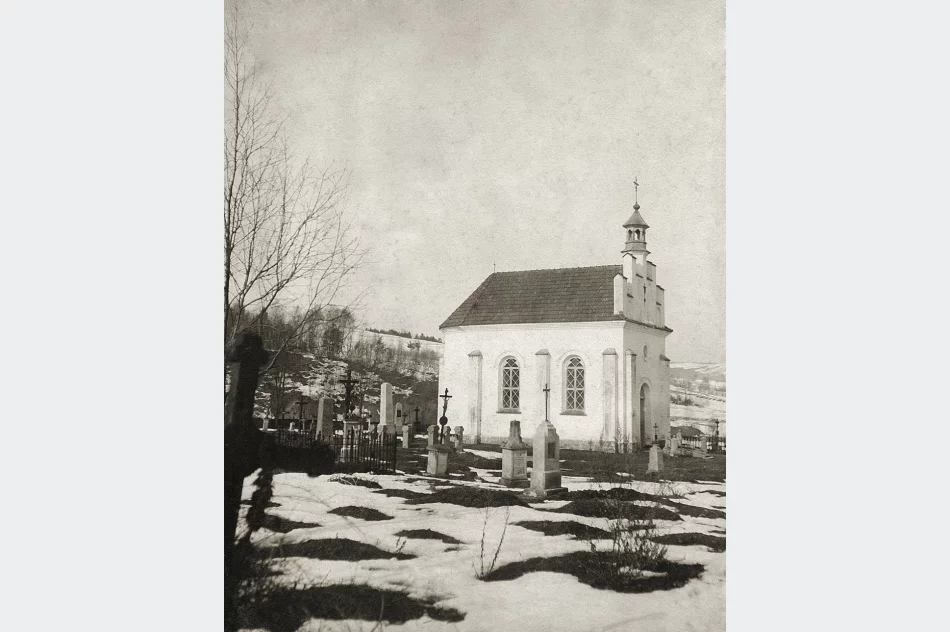 Przez trzy godziny zwiedzali nekropolię - zdjęcie 11