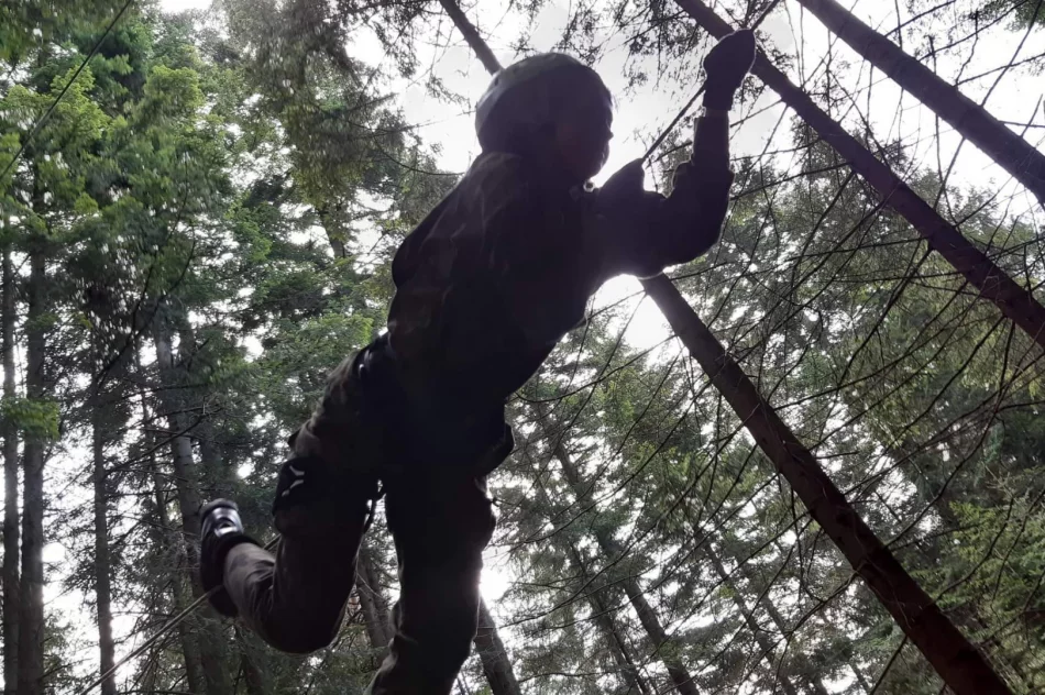 Trwa obóz szkoleniowy klas wojskowych - zdjęcie 2