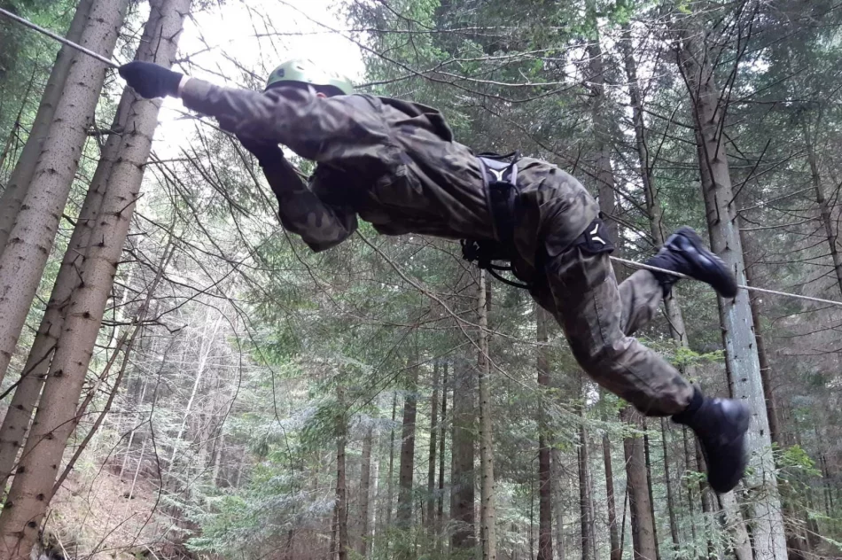 Trwa obóz szkoleniowy klas wojskowych - zdjęcie 20