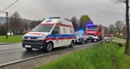 Samochód wypadł z jezdni i uderzył w przepust - zdjęcie 3