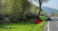 Po zderzeniu 19-latek uderzył w drzewo? 51-letni kierowca auta zatrzymany - zdjęcie 2