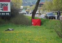 Po zderzeniu 19-latek uderzył w drzewo? 51-letni kierowca auta zatrzymany - zdjęcie główne