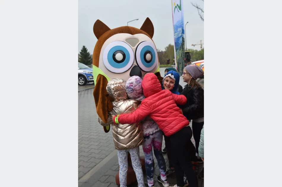 Atrakcje dla dzieci, motywem: bezpieczeństwo na drodze - zdjęcie 7