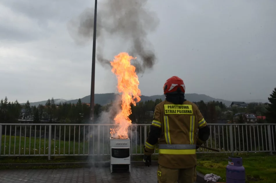Atrakcje dla dzieci, motywem: bezpieczeństwo na drodze - zdjęcie 19