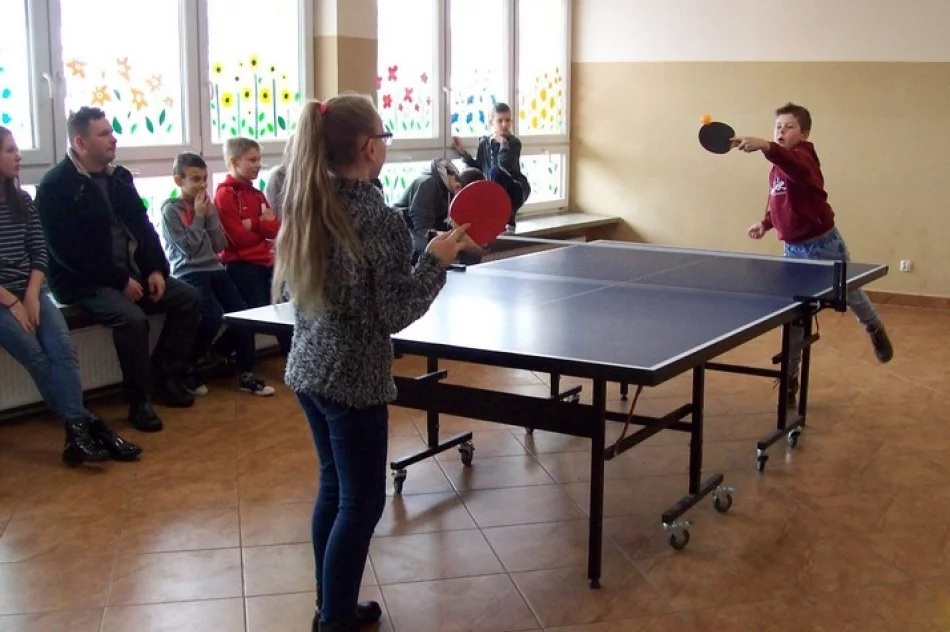 XI turniej tenisa stołowego „o lodową piłeczkę” w świetlicy w Pisarzowej - zdjęcie 2