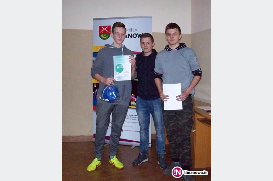 XI turniej tenisa stołowego „o lodową piłeczkę” w świetlicy w Pisarzowej - zdjęcie 4