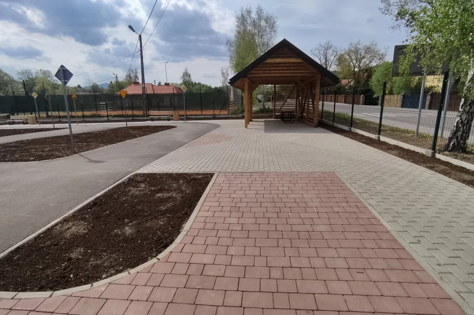 Gmina informuje o atrakcjach na otwarciu obiektu - zdjęcie 2