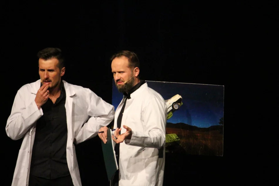 Popularni kabareciarze zabrali limanowian na "polską misję kosmiczną" - zdjęcie 10