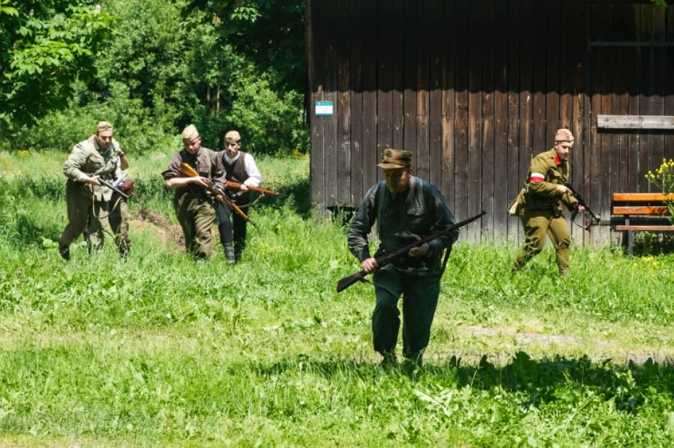 Rekonstruktorzy działają już od dekady - dbają o partyzancką historię - zdjęcie 3