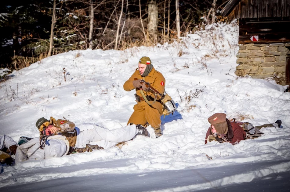 Rekonstruktorzy działają już od dekady - dbają o partyzancką historię - zdjęcie 4