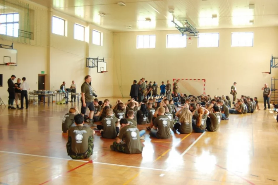 Rekonstruktorzy działają już od dekady - dbają o partyzancką historię - zdjęcie 15