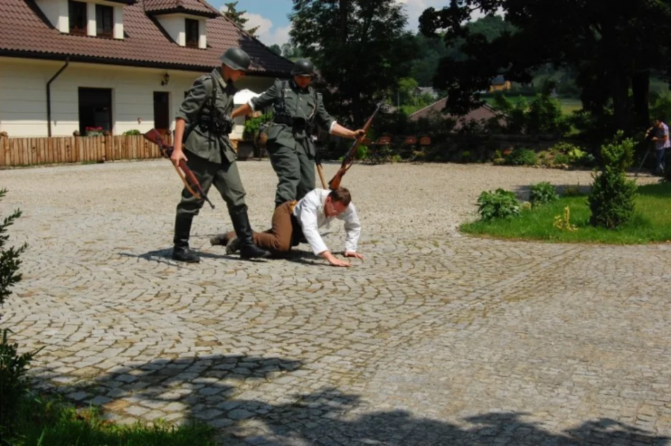 Rekonstruktorzy działają już od dekady - dbają o partyzancką historię - zdjęcie 16