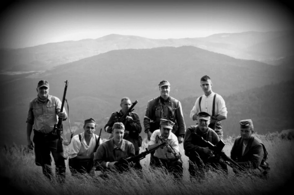 Rekonstruktorzy działają już od dekady - dbają o partyzancką historię - zdjęcie 19