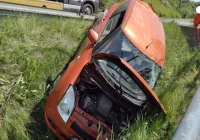 Groźnie wyglądające zderzenie pojazdów - zdjęcie główne