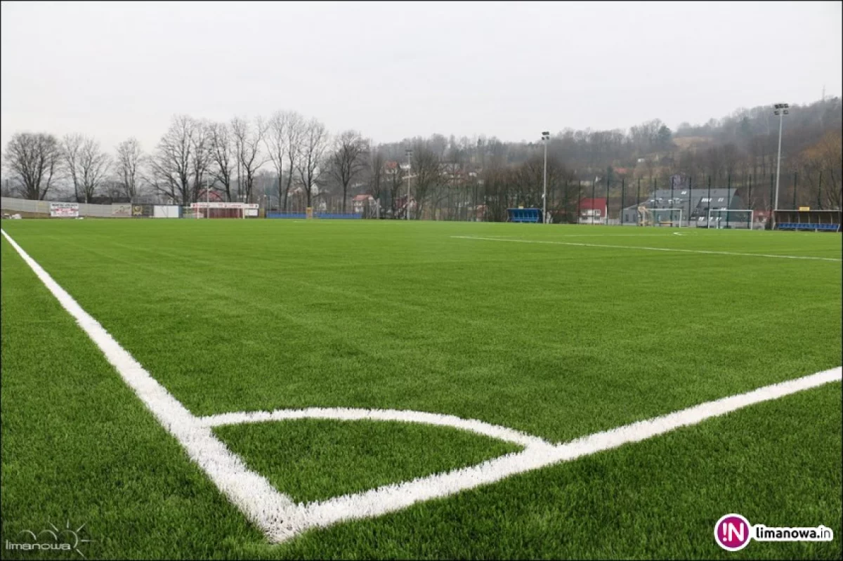 Odbiór zmodernizowanego stadionu LIMANOVIA