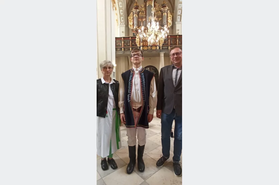 Karol Frączek z ZSP nr 4 laureatem Międzynarodowego Konkursu - zdjęcie 2