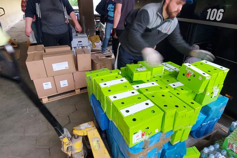 Transport z pomocą dla Truskawca kolejny raz dotarł na Ukrainę - zdjęcie 10