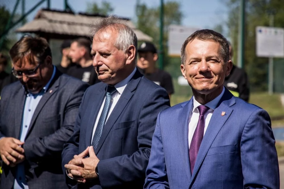  Zebrane książki trafiły dla mieszkańców Jodłownika - zdjęcie 5