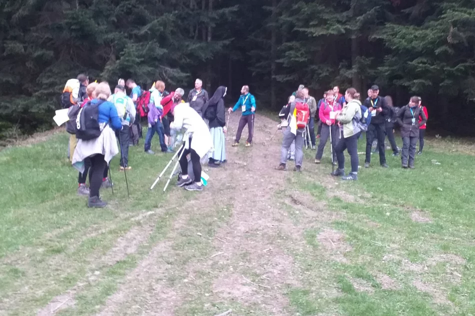 Wymagająca wędrówka przyciągnęła rekordową liczbę uczestników - zdjęcie 9