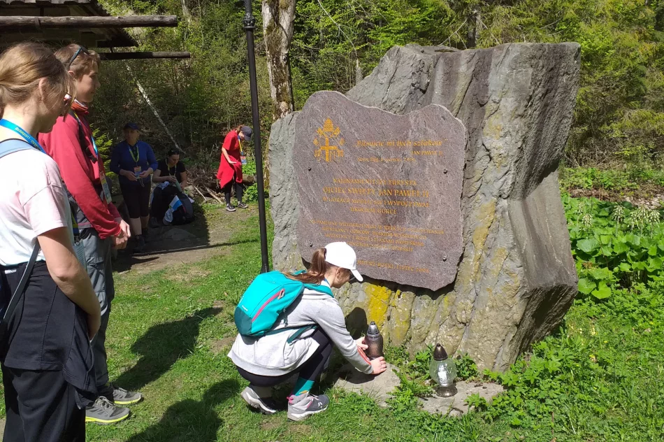 Wymagająca wędrówka przyciągnęła rekordową liczbę uczestników - zdjęcie 10