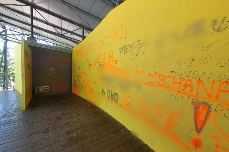 Zdewastowana muszla ma zostać odnowiona. Monitoring nagrał sprawców - zdjęcie 8