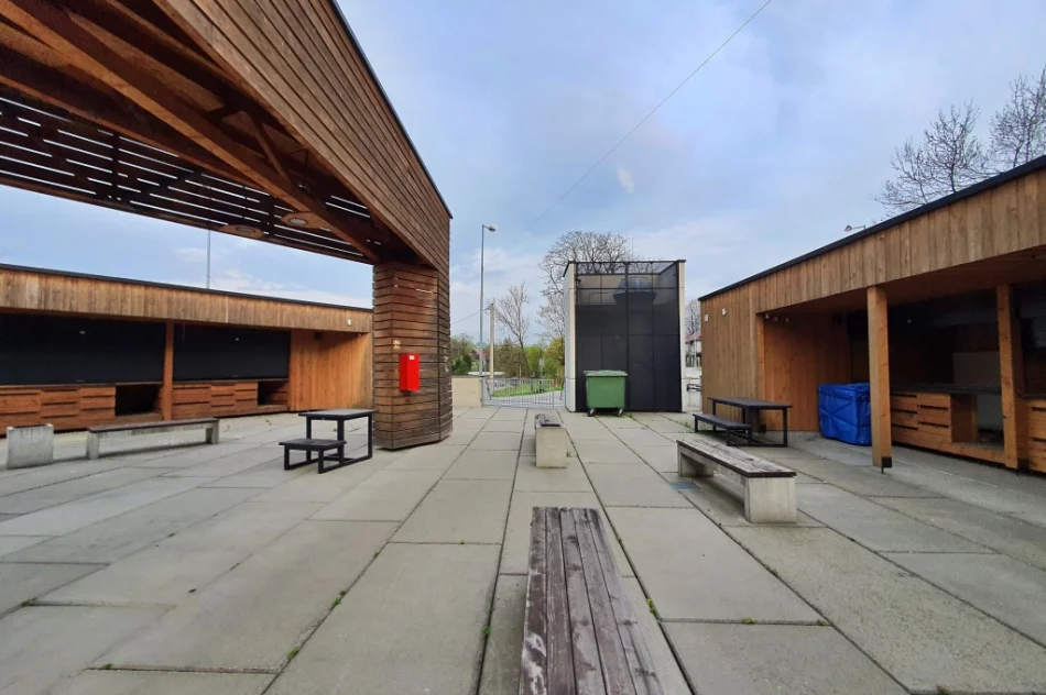 Targowisko od lat stoi puste - co zostało z zapowiedzi? - zdjęcie 4