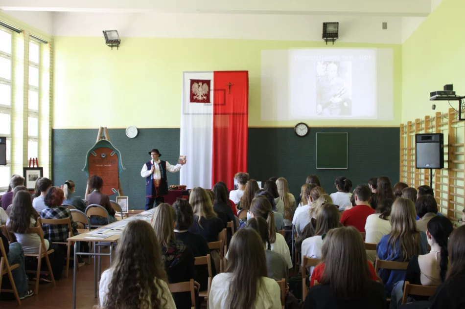 Poznali wybitną postać w rocznicę ucieczki z obozu - zdjęcie 6