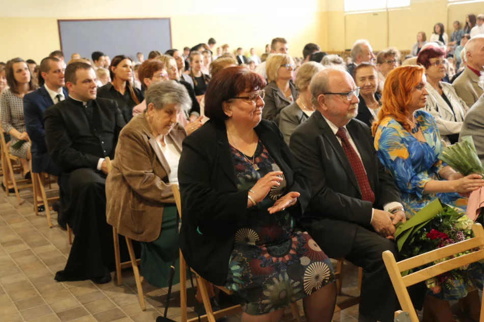 Święto szkoły połączone z uroczystym otwarciem nowego boiska przy ZSP nr 1 - zdjęcie 17