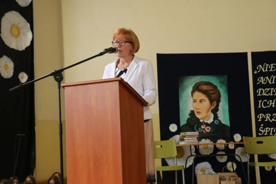 Święto szkoły z uroczystym otwarciem nowego boiska - zdjęcie 6