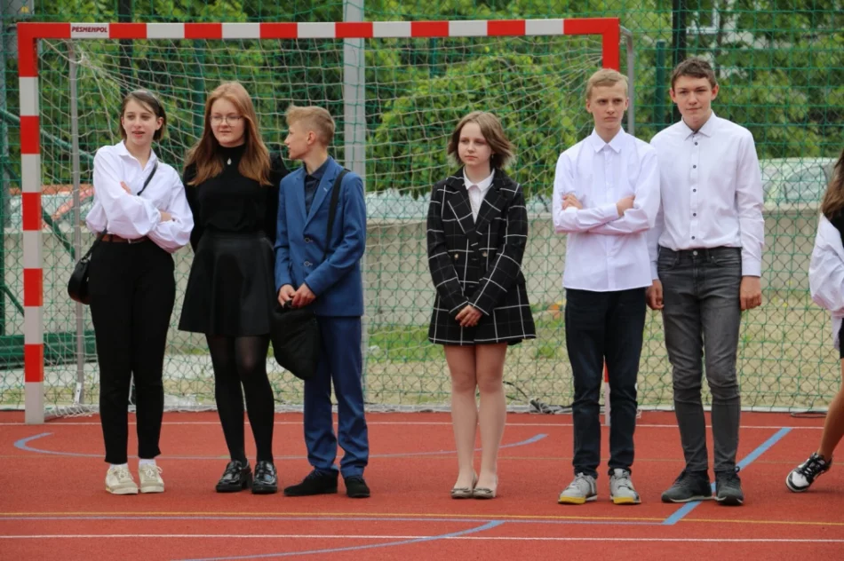 Święto szkoły z uroczystym otwarciem nowego boiska - zdjęcie 9