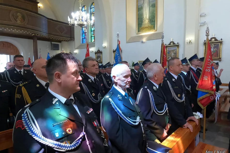 Uroczyste przekazanie wozu ratowniczo-gaśniczego dla jednostki OSP Wysokie - zdjęcie 5