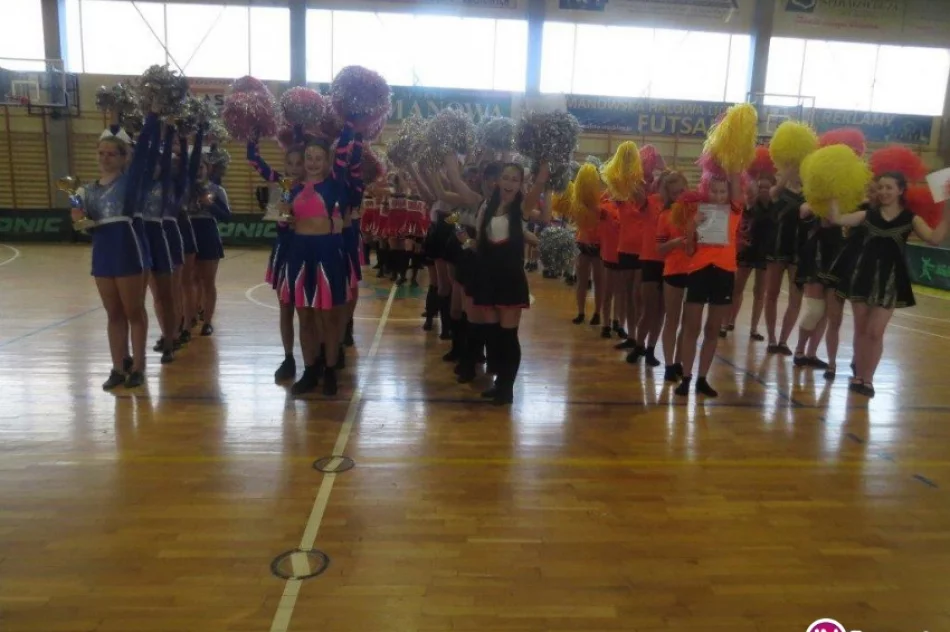 Cheerleaderki z Mordarki w finale zawodów wojewódzkich! - zdjęcie 2