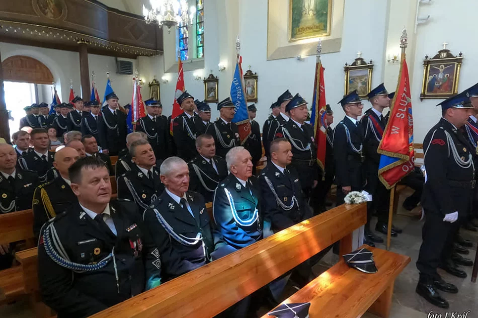 Uroczyste przekazanie wozu ratowniczo-gaśniczego dla jednostki OSP Wysokie - zdjęcie 4