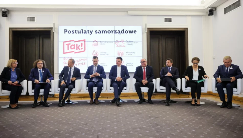 Liderzy: PO, PSL, Lewicy i Polski 2050 podpisali deklarację samorządowców z Ruchu "TAK! Dla Polski" - zdjęcie 1