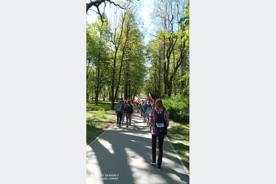 Podróżowali po Limanowszczyźnie śladami marszałka - zdjęcie 6